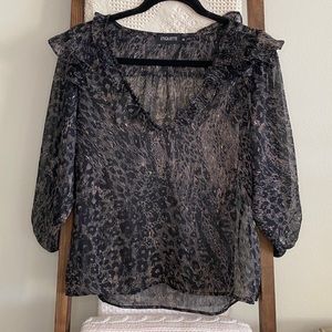 NWOT Etiquette quarter sleeve patterned blouse